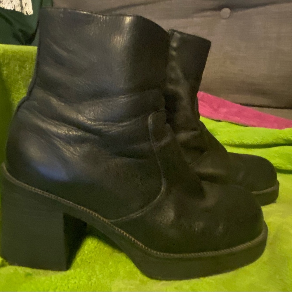 American Eagle Franklin platform bootie